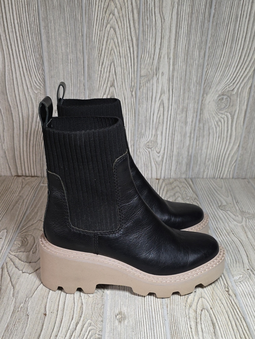 Dolce Vita Hoven H2O Chelsea Boots Black Leather Chucky Lug Platform Sole - Picture 2 of 13